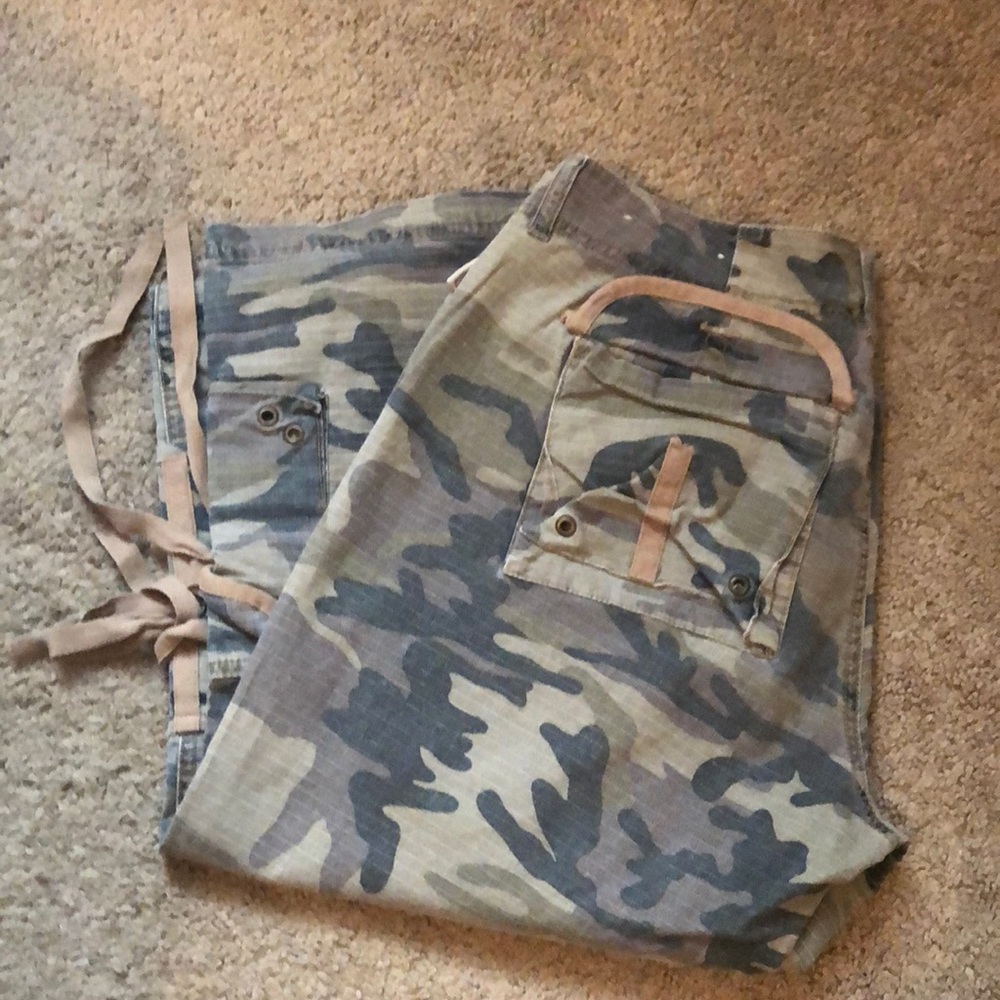 Camp cargo pants